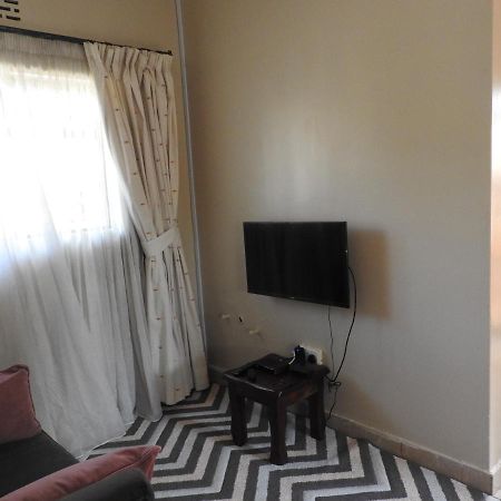 Magnolia Pine Bed & Breakfast Nairobi Exterior foto