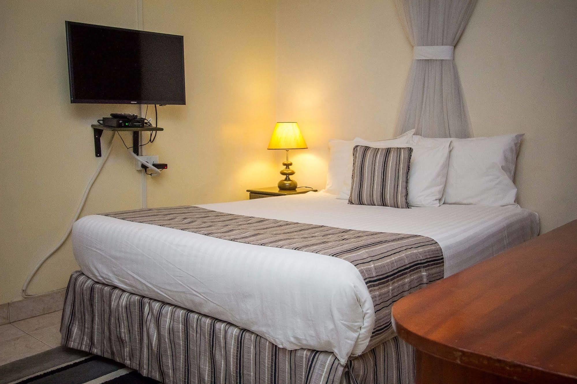 Magnolia Pine Bed & Breakfast Nairobi Exterior foto